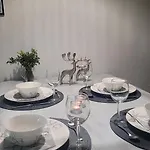 Kelovalkea Äkäslompolo